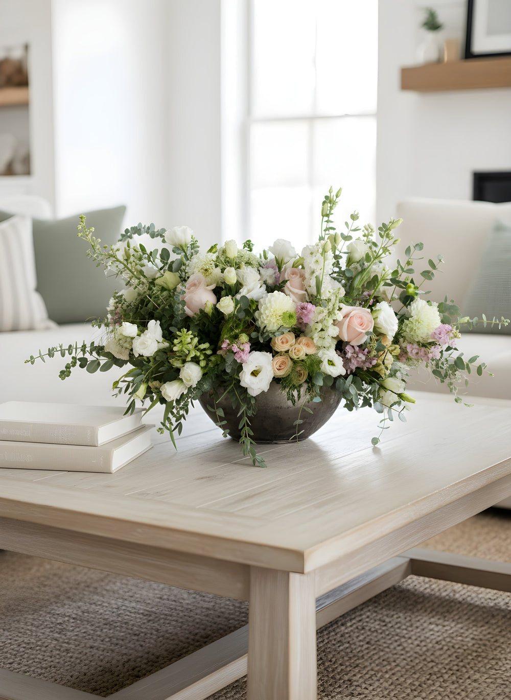 Elegant Dahlia Bouquets - Same-Day Delivery in Santa Monica