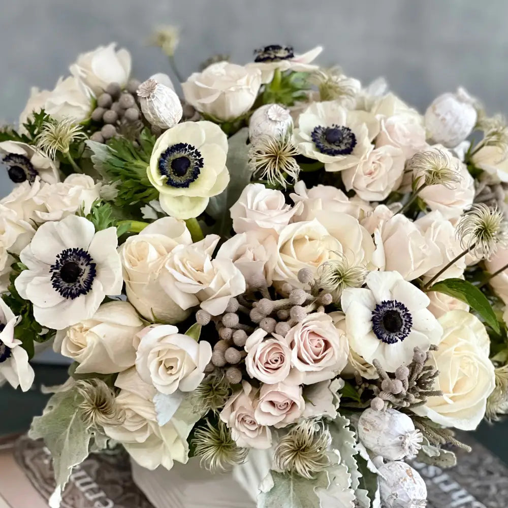 Delicate Whites - LA Orchidia