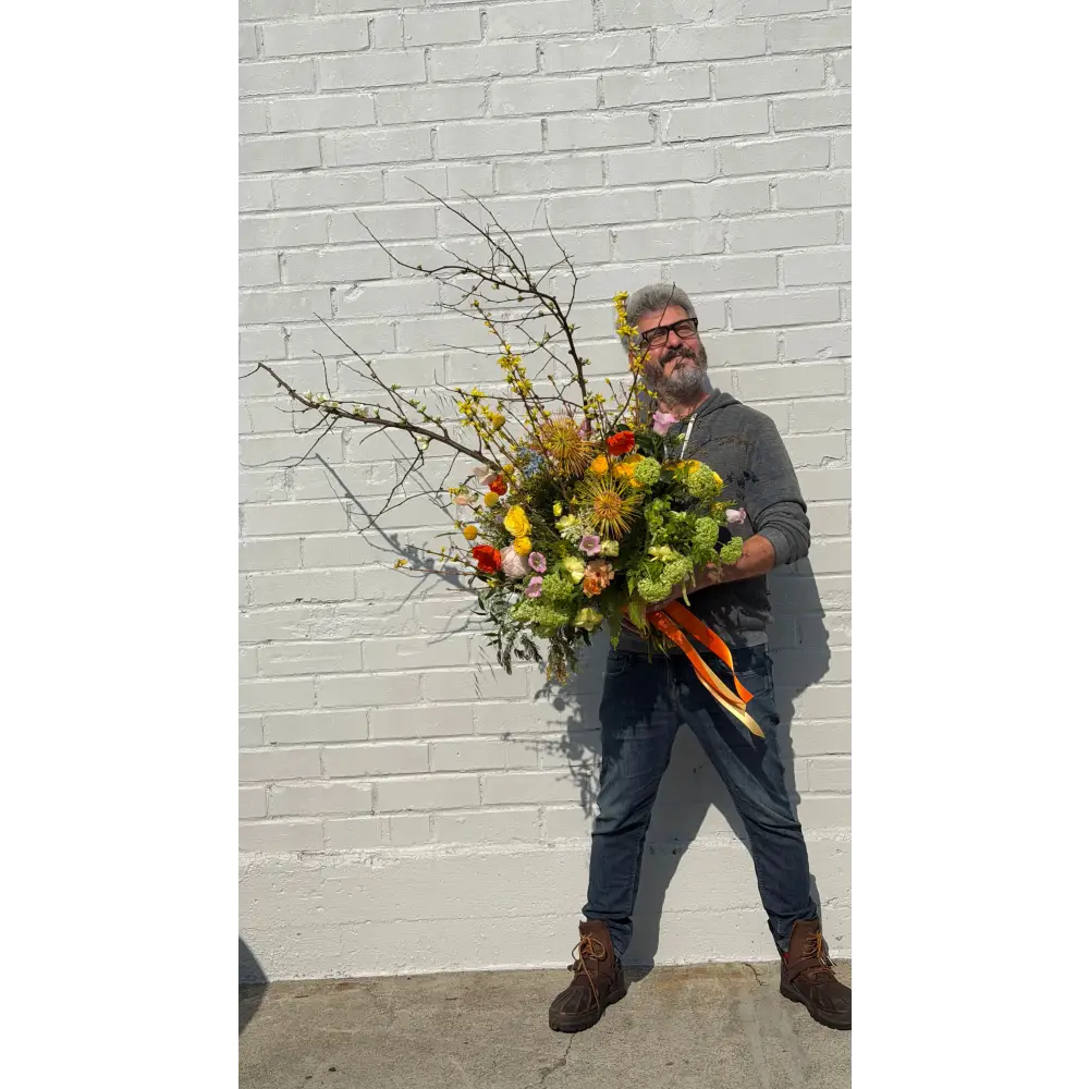 Luxury floral arrangements with mix seasonal flowers and same day delivery in Los Angeles - Flowers