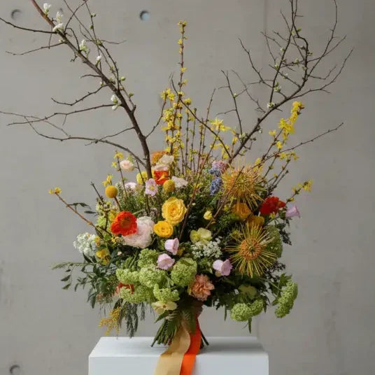 Luxury floral arrangements with mix seasonal flowers and same day delivery in Los Angeles - Flowers