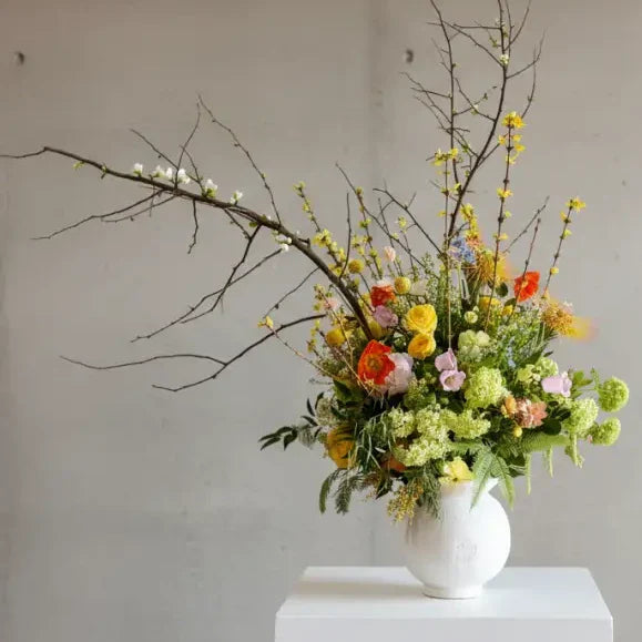 Luxury floral arrangements with mix seasonal flowers and same day delivery in Los Angeles - Flowers