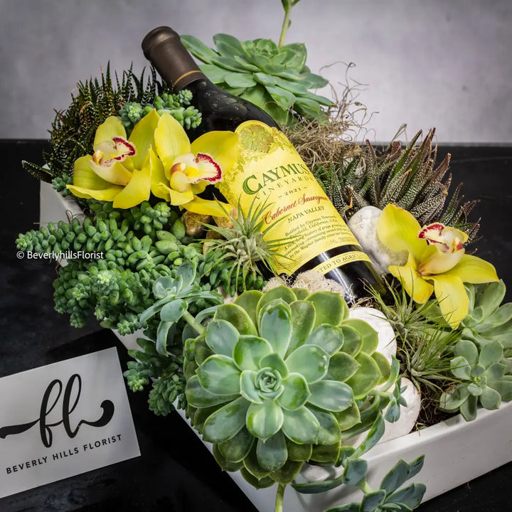 Red Wine Splendor Box - Santa Monica Florist