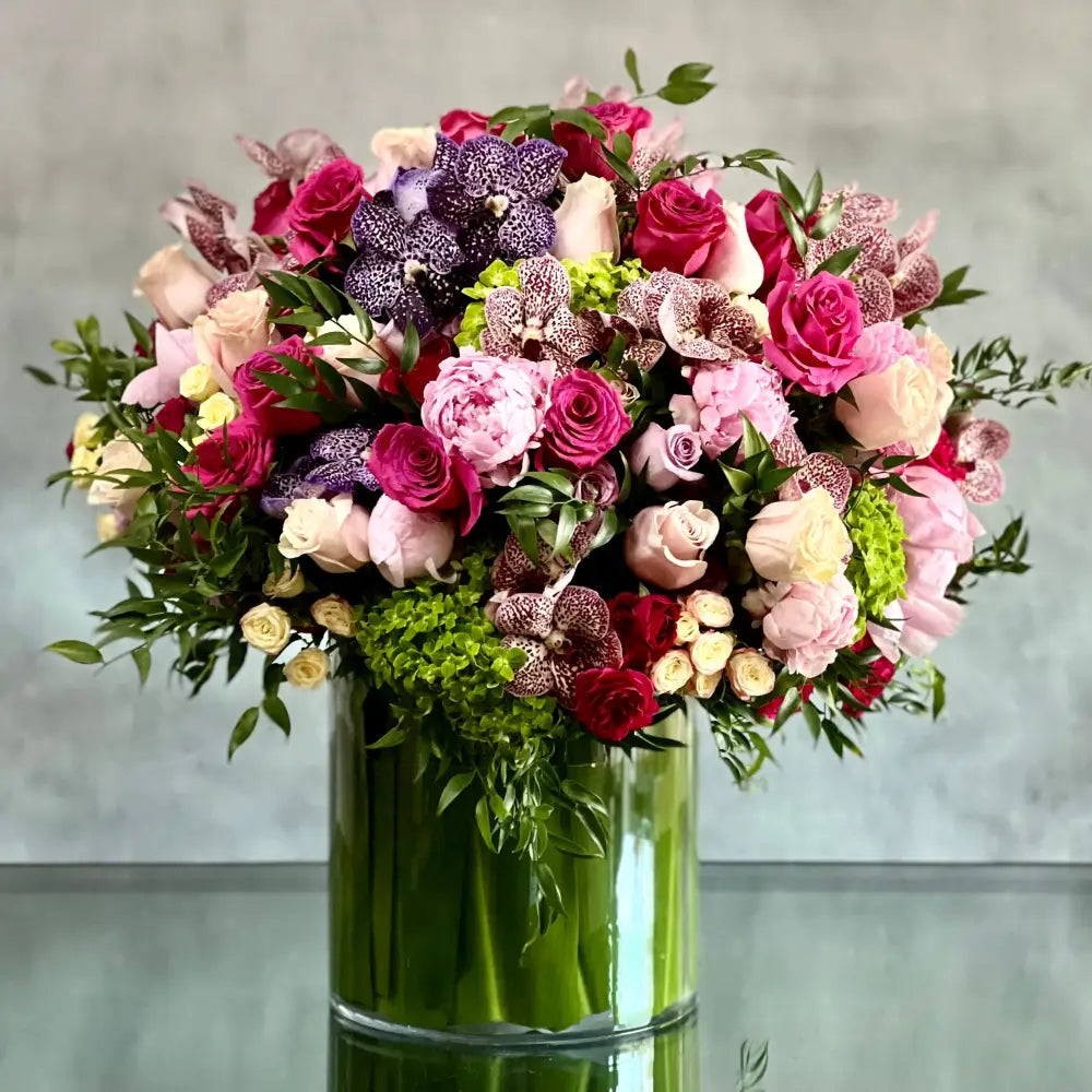 What a Delight Floral Arrangement with Pastel Roses, Peonies, and Orchids
Elegant Pink, Lavender, and White Roses in What a Delight Arrangement
Luxury Pastel and Bright Floral Arrangement for Same-Day Delivery Los Angeles
Sophisticated Floral Arrangement with Roses and Hydrangeas for Los Angeles Delivery