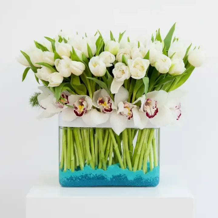 Elegant Winter Flower Arrangements - Same-Day Delivery in Santa Monica